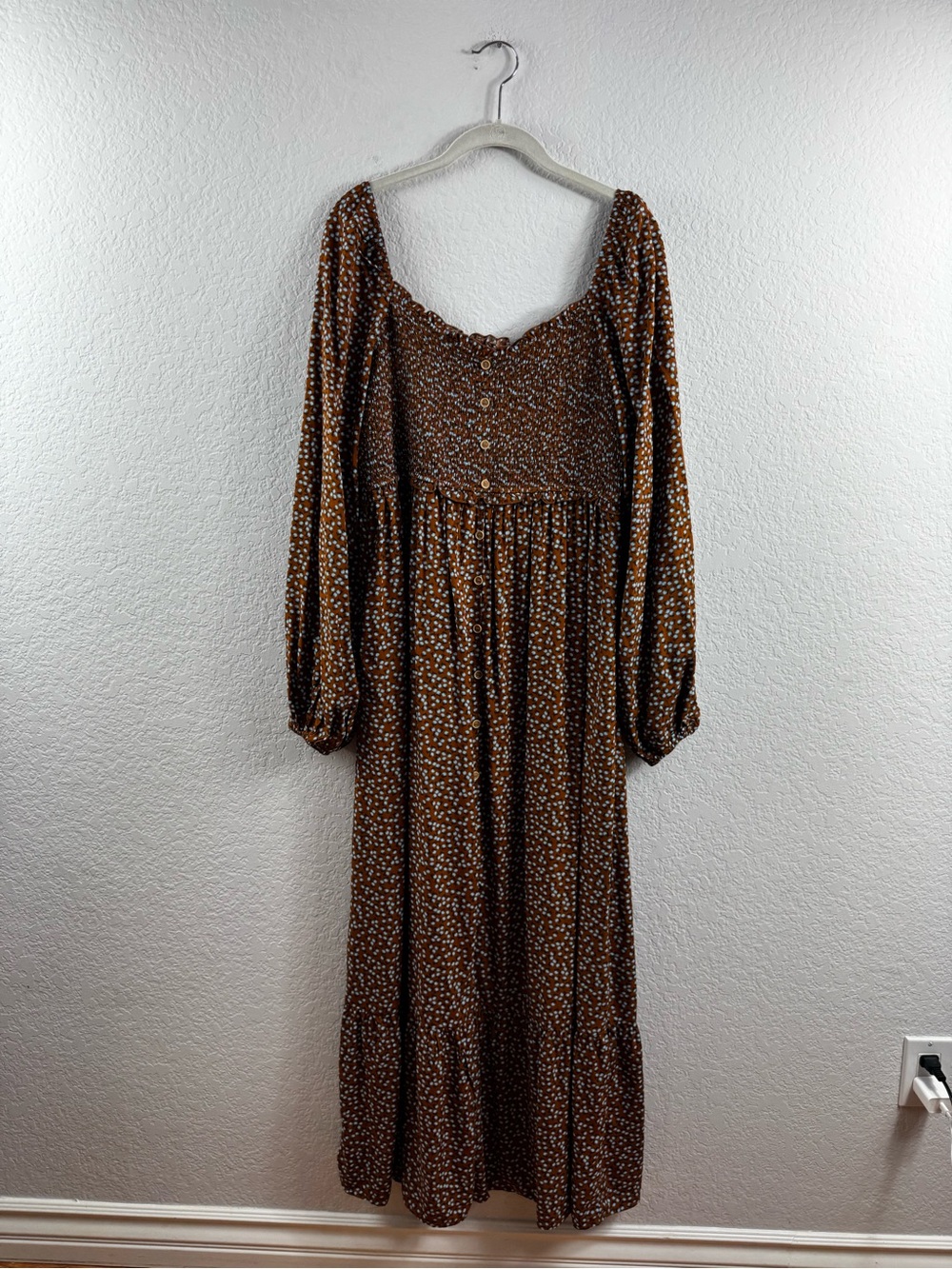 NWT Dokotoo Brown Floral Smocked Long Sleeve Maxi Dress XL - Picture 3 of 12